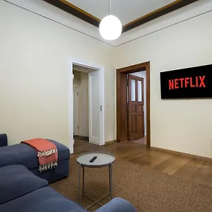 Super Zentral Super Schoener Altbau In Moabit Rostockerstrasse Im Herzen Von Fuer Bis Zu 6 Personen Berlin